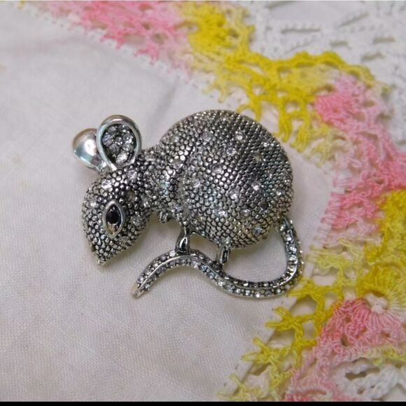 Napier Mouse Rat Rodent Crystal Brooch Vintage Signed Pin RARE - Picture 4 of 5